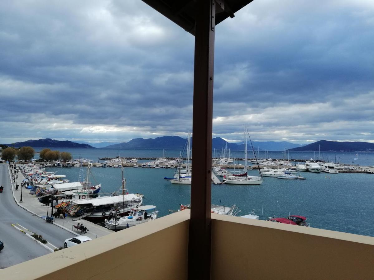 Aegina Port Apt 2-Διαμέρισμα Στο Λιμάνι Της Αίγινας 2 Zewnętrze zdjęcie