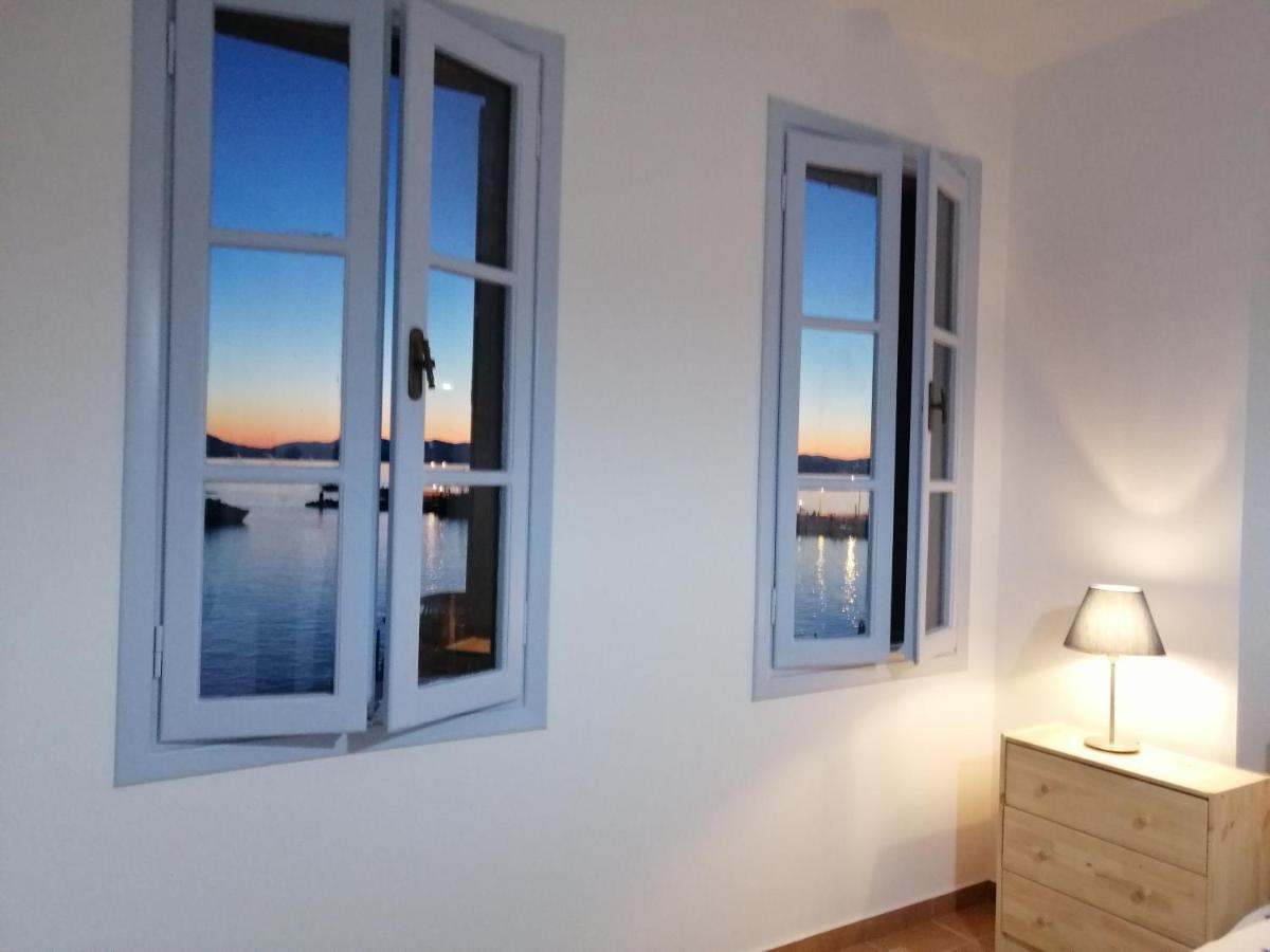 Aegina Port Apt 2-Διαμέρισμα Στο Λιμάνι Της Αίγινας 2 Zewnętrze zdjęcie