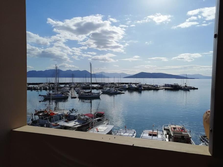 Aegina Port Apt 2-Διαμέρισμα Στο Λιμάνι Της Αίγινας 2 Zewnętrze zdjęcie