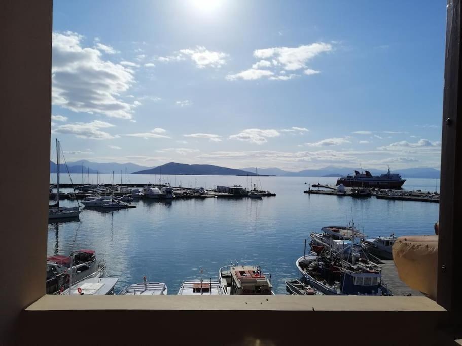 Aegina Port Apt 2-Διαμέρισμα Στο Λιμάνι Της Αίγινας 2 Zewnętrze zdjęcie