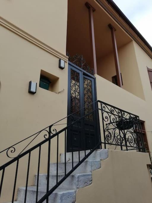 Aegina Port Apt 2-Διαμέρισμα Στο Λιμάνι Της Αίγινας 2 Zewnętrze zdjęcie