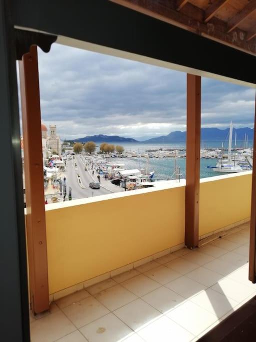Aegina Port Apt 2-Διαμέρισμα Στο Λιμάνι Της Αίγινας 2 Zewnętrze zdjęcie